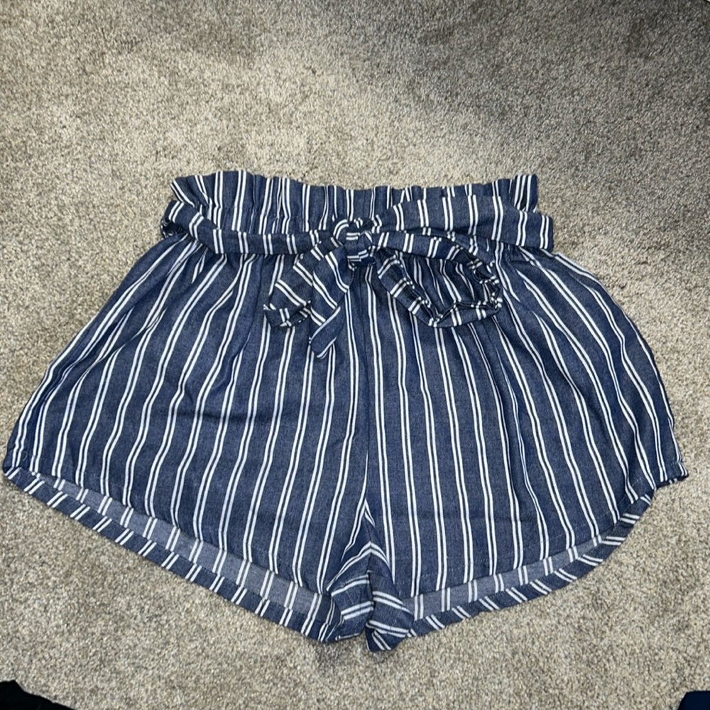 SHEIN shorts size:Medium